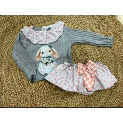 Conjunto bebé niña “Conejita Corazones”